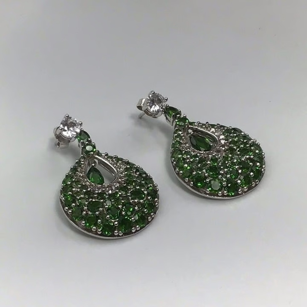 Elegant Green and Silver Teardrop Earrings